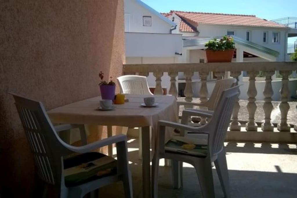 Apartments Dijana Водице Екстер'єр фото